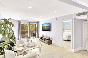 One Bedroom Steps Away From The Beach! - 阳光岛滩