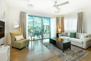 Cairns City & Ocean View, 1 BR Sleeps 4 Spacious Apt