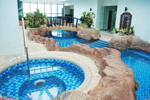 BSA Twin Tower - Exquisite Stays Private 2BR Rental