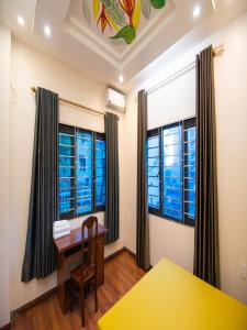 Homestay 8 phòng ngủ - BBQ - Đỗ xe - Giá Tốt - Trung tâm bãi Cháy