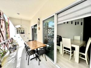 Modern Luxury 2BR 2BA Near Mamitas Beach Club