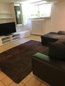 Schöne und große Ferien und Monteur Wohnung