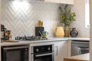 City Villa l Close to Everything l Whole home l Pet friendly