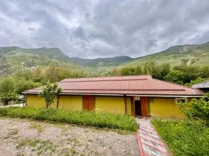 Panjrud guest house - Toshmunor