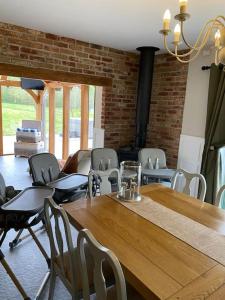 Secluded Countryside Home, Hot Tub, Onsite Pub, Pool Table, Sleeps upto 13, Perfect for a family get together