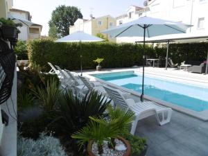 Villa Luka Apartent Gray 