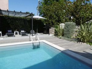 Villa Luka Apartent Gray
