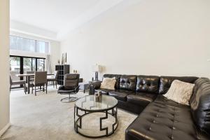 Ultimate LA Vacation 2BR w Pool Above Shops