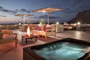 Luxury White House - Villa & Weddings - Family Villa Near the Sea to the Famous Zorbas Beach