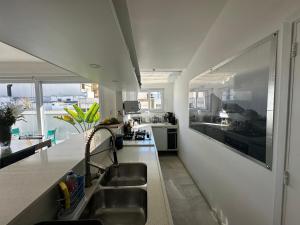ELEGANT 2 BEDROOM PENTHOUSE IPANEMA BEST LOCATION