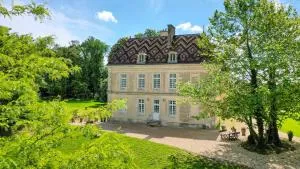 Écrin exclusif au sein d'un château en Bourgogne - 弗内