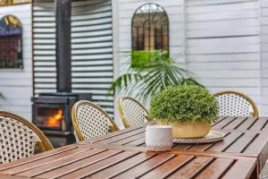 Gloria of Healesville - Marysville