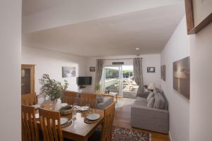 4 Glendorgal Sands, Newquay