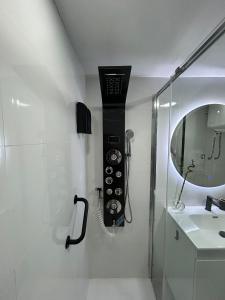 Apartamento ANSON, Torremolinos centro, Luminoso y Moderno
