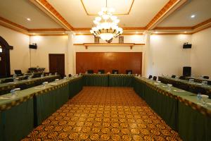 Horison Resort Tlogo Semarang