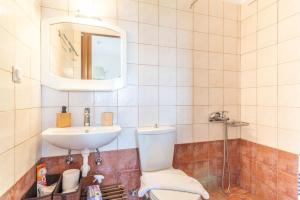 Olivegarden Cottage near the Beach