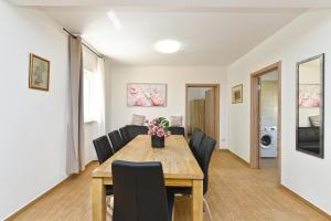 Villa Palera 2327