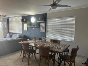 Beachfront @ Driftwood 6 Luxury Family Apartment