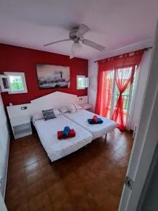 La Casa del Tiburón - Cala en Porter