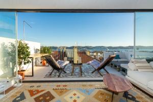 Luxurious Loft : Bridge-View Rooftop | By Airnest