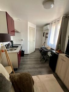 Appartements Charmant Studio 2 - Hyper centre - Musee Ingres-Tous Commerces a pied : photos des chambres
