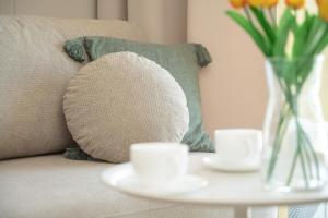 Modern Apartment with Parking and Air-Conditioning in Wrocław by Noclegi Renters