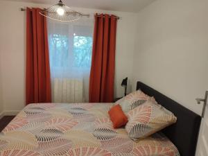 Maisons de vacances Longere a Saint Michel chef chef : photos des chambres