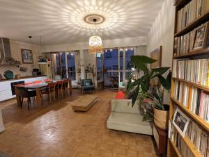 Sunny apartment Garibaldi Port, FREE Private parking
