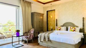 BluO Luxury Stay - Medicity - Balcony, Tub, TT