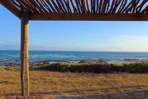 Beach Bungalow No 13 - Salted Fynbos Staying
