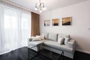 NEARTOpl AC Apartments Deluxe Vermelo PARKING