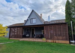 Guest House BENHAUS ar pirti un āra kublu