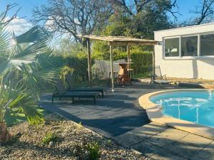 Sejours chez l'habitant Echappee Mistral - Detente Jacuzzi prive & Brasero : photos des chambres