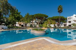 Albufeira Balaia Golf Vilage 5 With Pool by Homing
