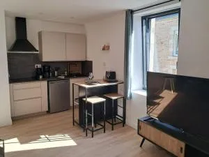 Studio indépendant gare hôpital Naval Group - Keryado