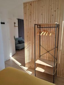 Appartements Studio independant gare hopital Naval Group : photos des chambres