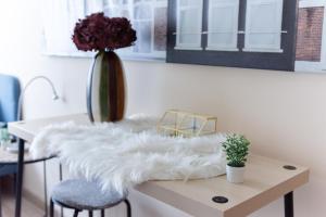 Quiet rooms in the bustling city center