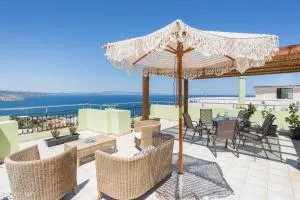 Mystique Sunset View - Koumpeli