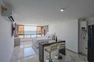 Lujoso apartamento con vista al mar