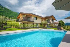 Santinhof - Енья