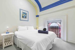 Centre of Queenscliff -Heritage Ballroom Apartment One