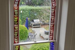 Centre of Queenscliff -Heritage Ballroom Apartment One