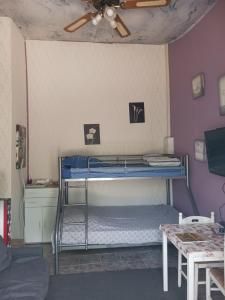 Appartements Studio independant avec terrasse : photos des chambres