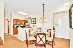 Cozy 2BR Condo Resort Spa with Pirate Pool