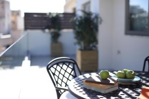 Deluxe Apartment with Balcony room in Hestia - Romvis 9