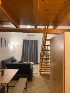 Votsalo Skiathos Apartments