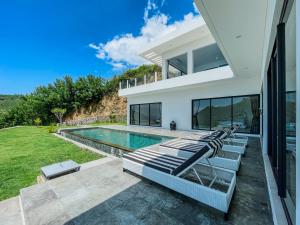 Villa Mimpi With Ocean View