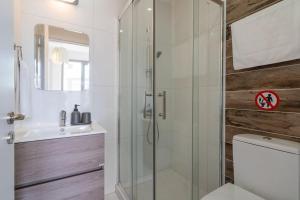 Moon Light 1-Bedroom Apartment in Larnaca