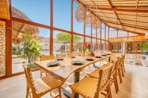 Villa Vienna - New 8BDR Jacuzzi Sauna and Cinema