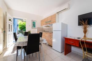 Apartments Say close to Center and Beach